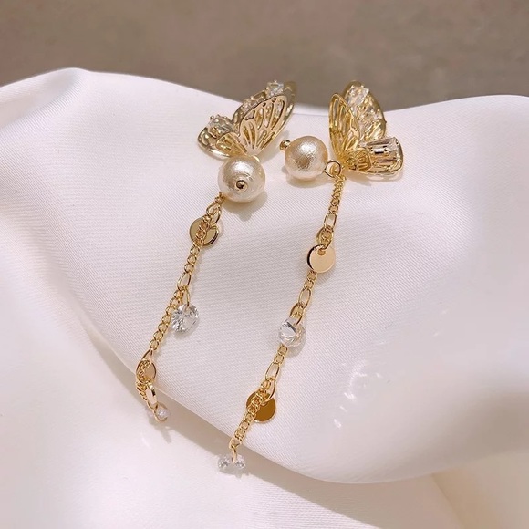 Butterfly Cute Zircon Drop Earrings - Picture 4 of 4